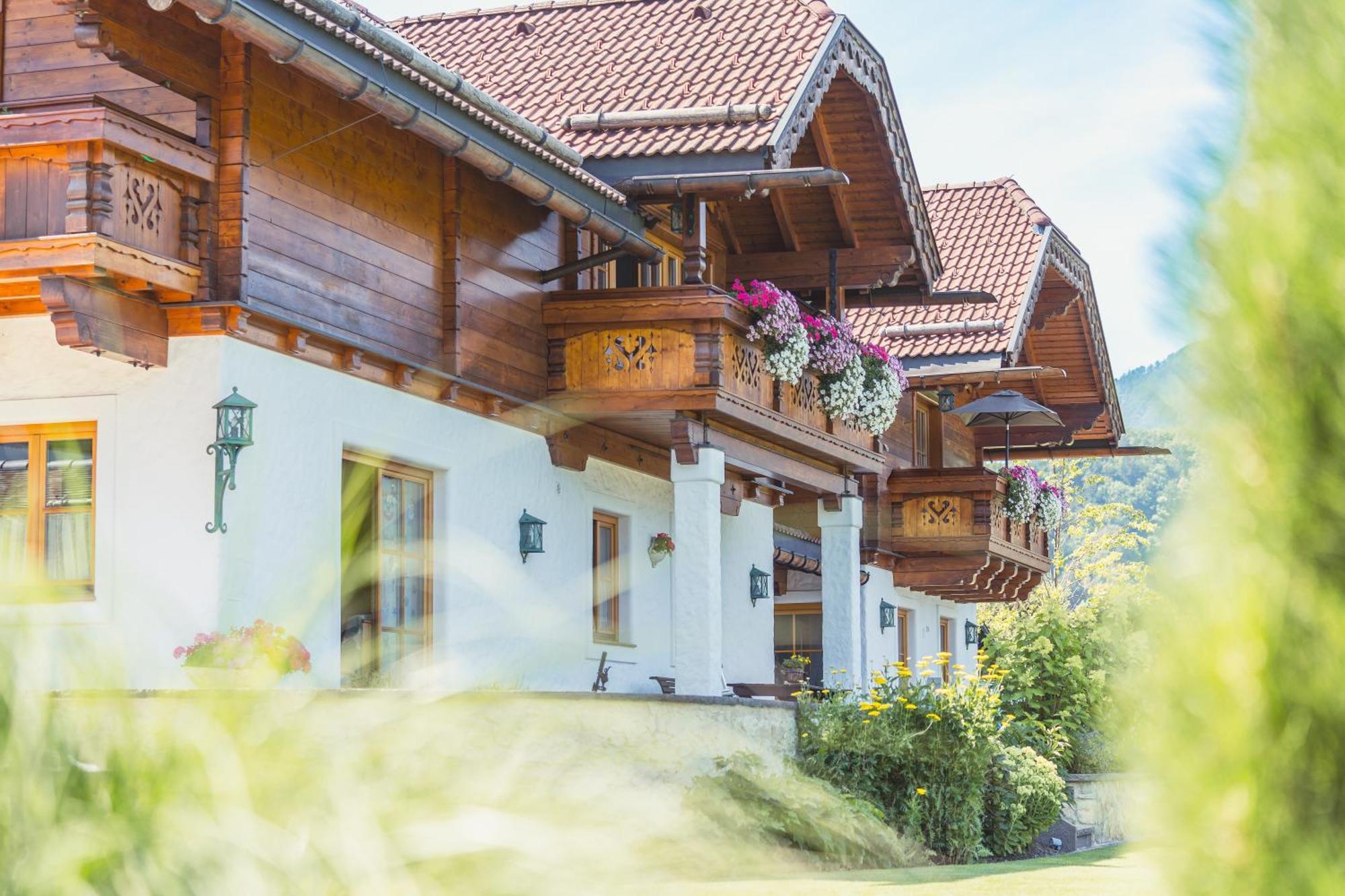 Ferienwohnung Schossleitner - Der Wohlfuehl-Ansitz Am Wolfgangsee Mit Weitblick Sankt Gilgen Dış mekan fotoğraf