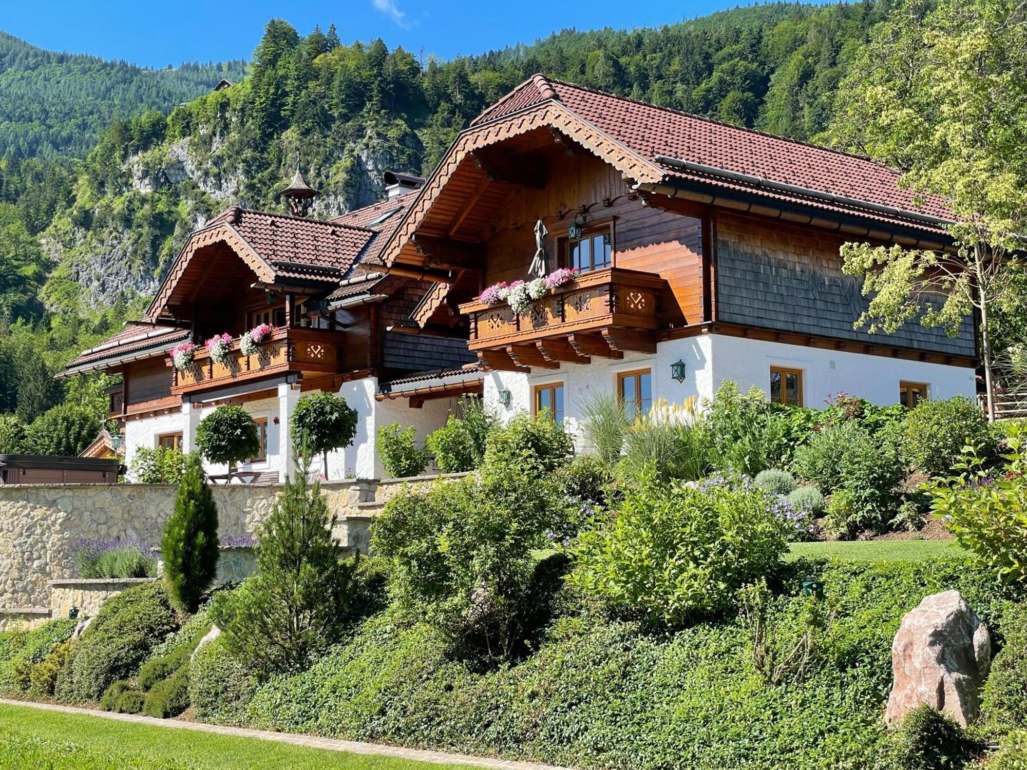 Ferienwohnung Schossleitner - Der Wohlfuehl-Ansitz Am Wolfgangsee Mit Weitblick Sankt Gilgen Dış mekan fotoğraf