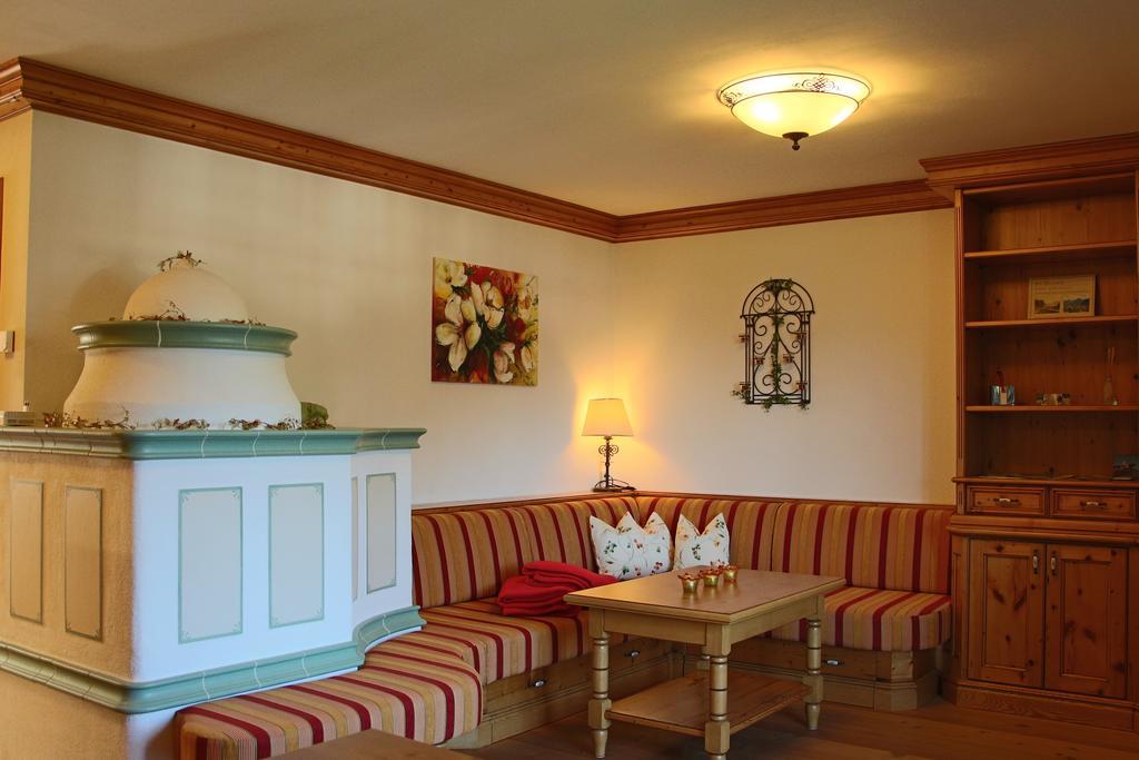 Ferienwohnung Schossleitner - Der Wohlfuehl-Ansitz Am Wolfgangsee Mit Weitblick Sankt Gilgen Oda fotoğraf